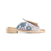 Ornate Eyelet Pointed Pumps - Gold
