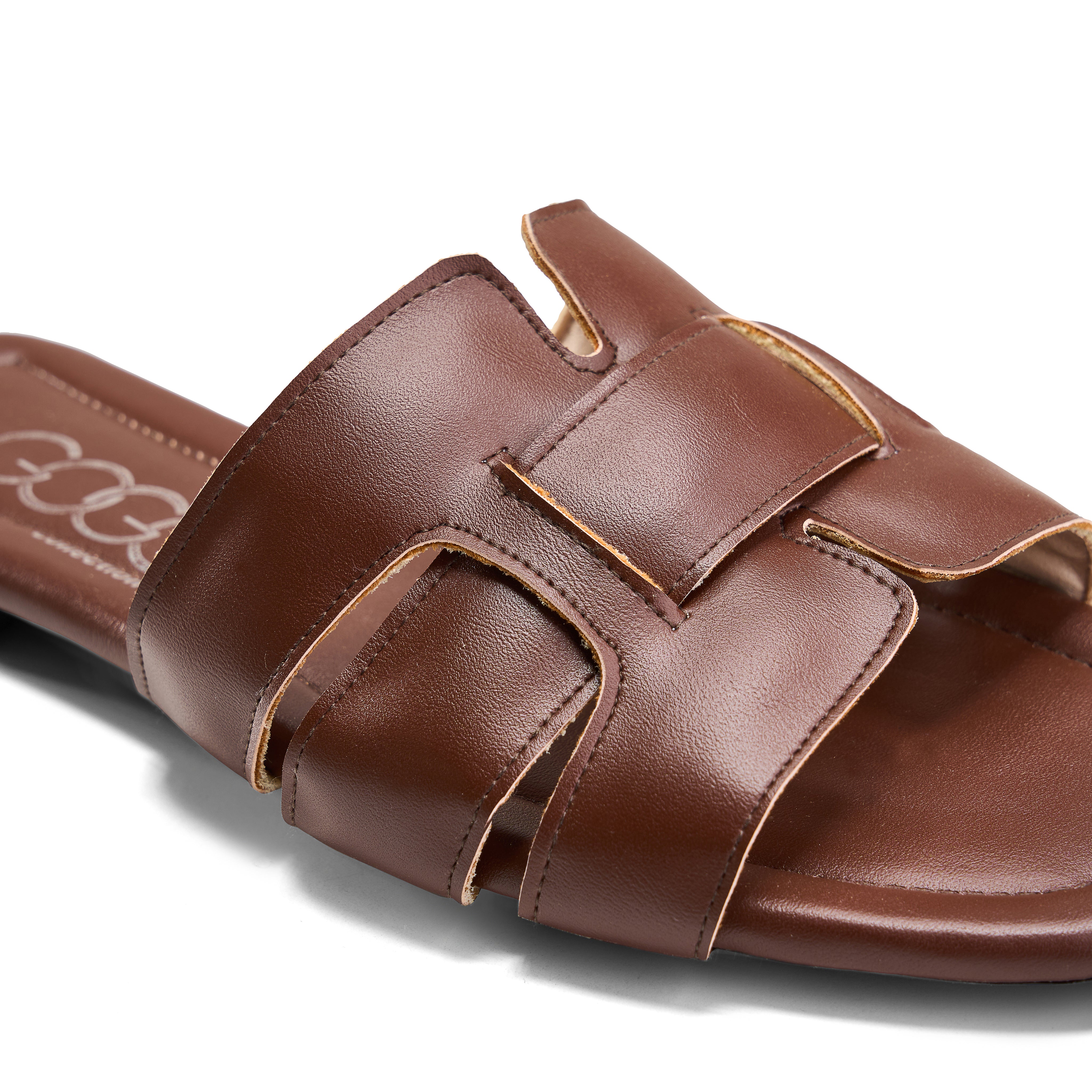 Twisted Strap Flat - Brown
