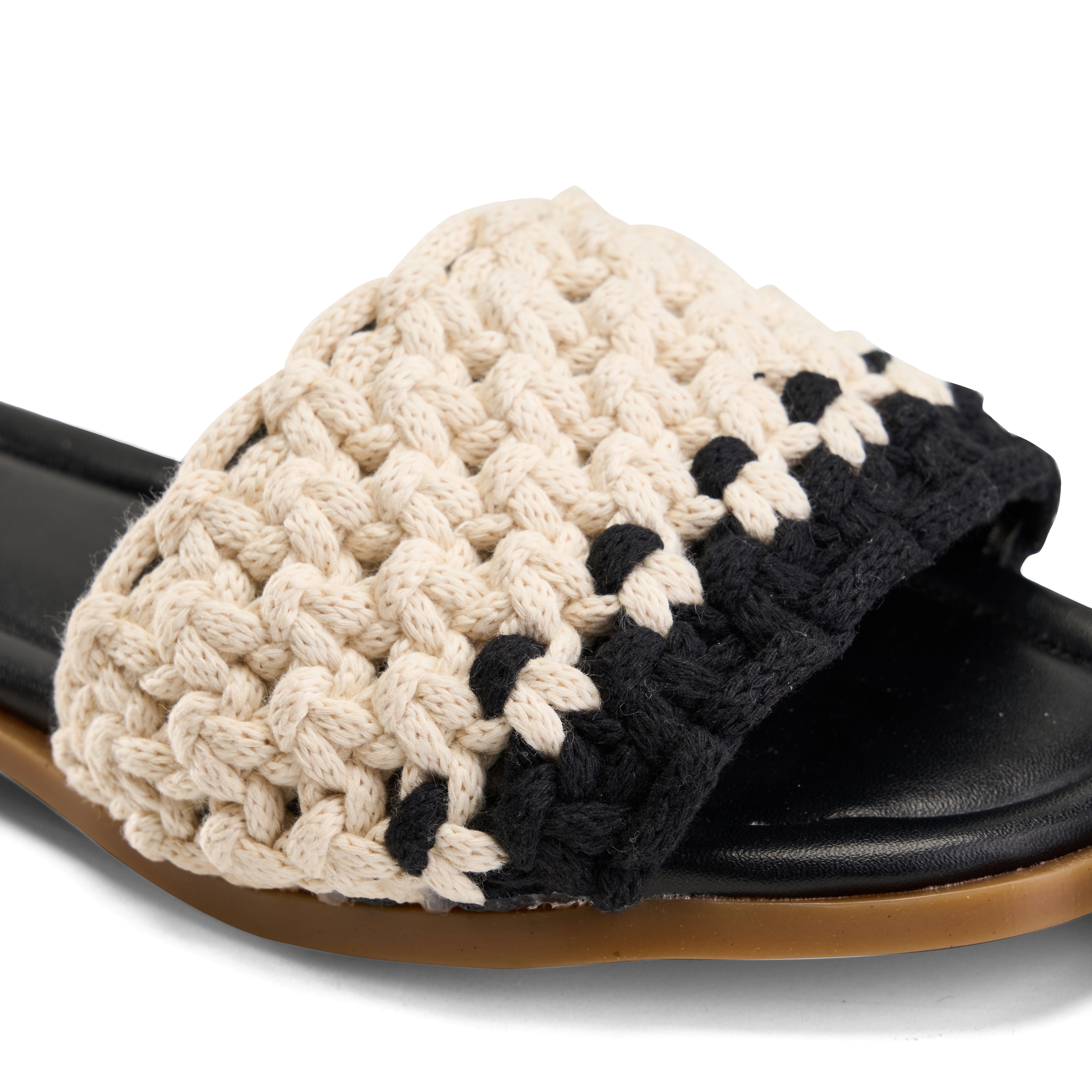 Handwoven Toe-Loop Slipper - Black