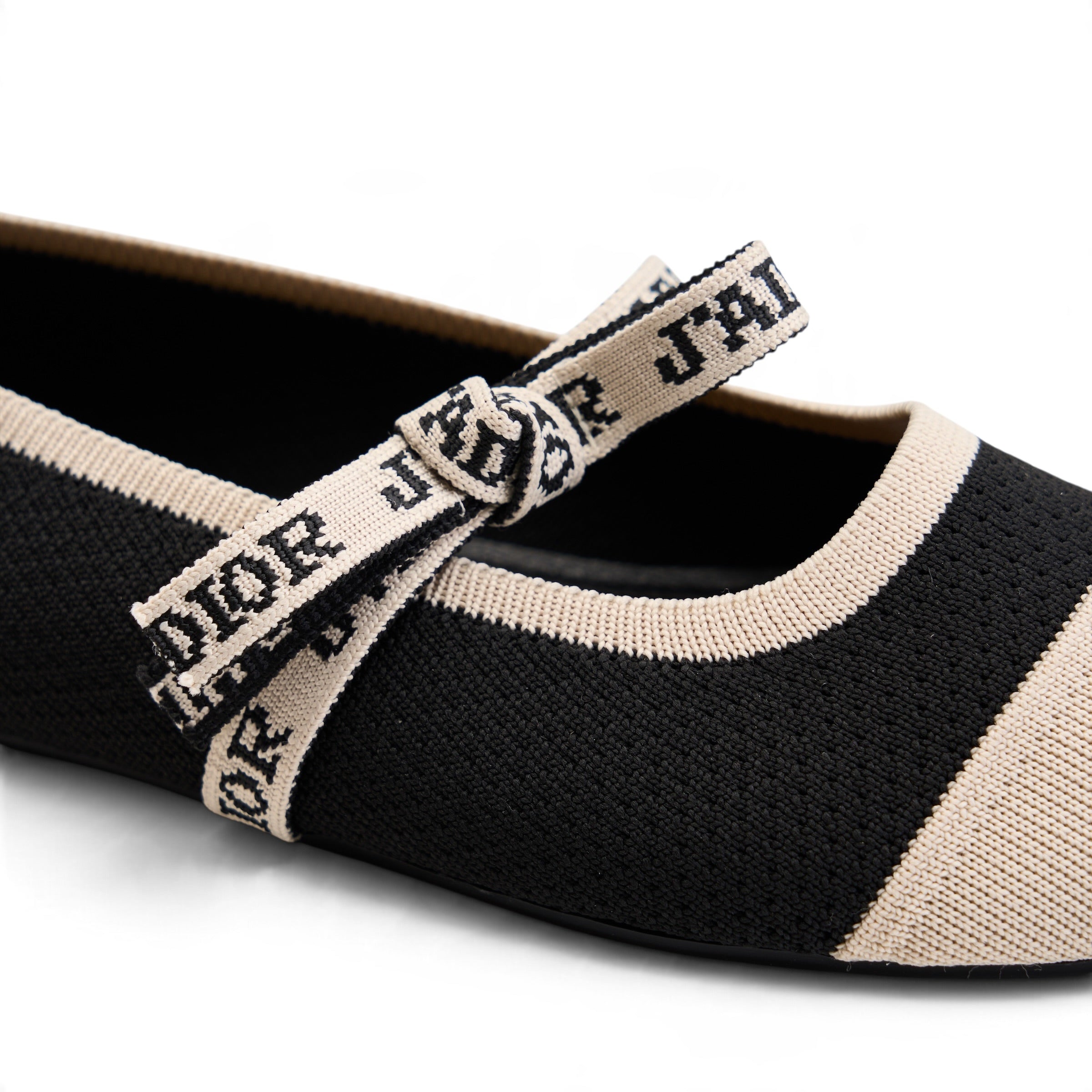 Ribbon Knit Ballet Flats - Black