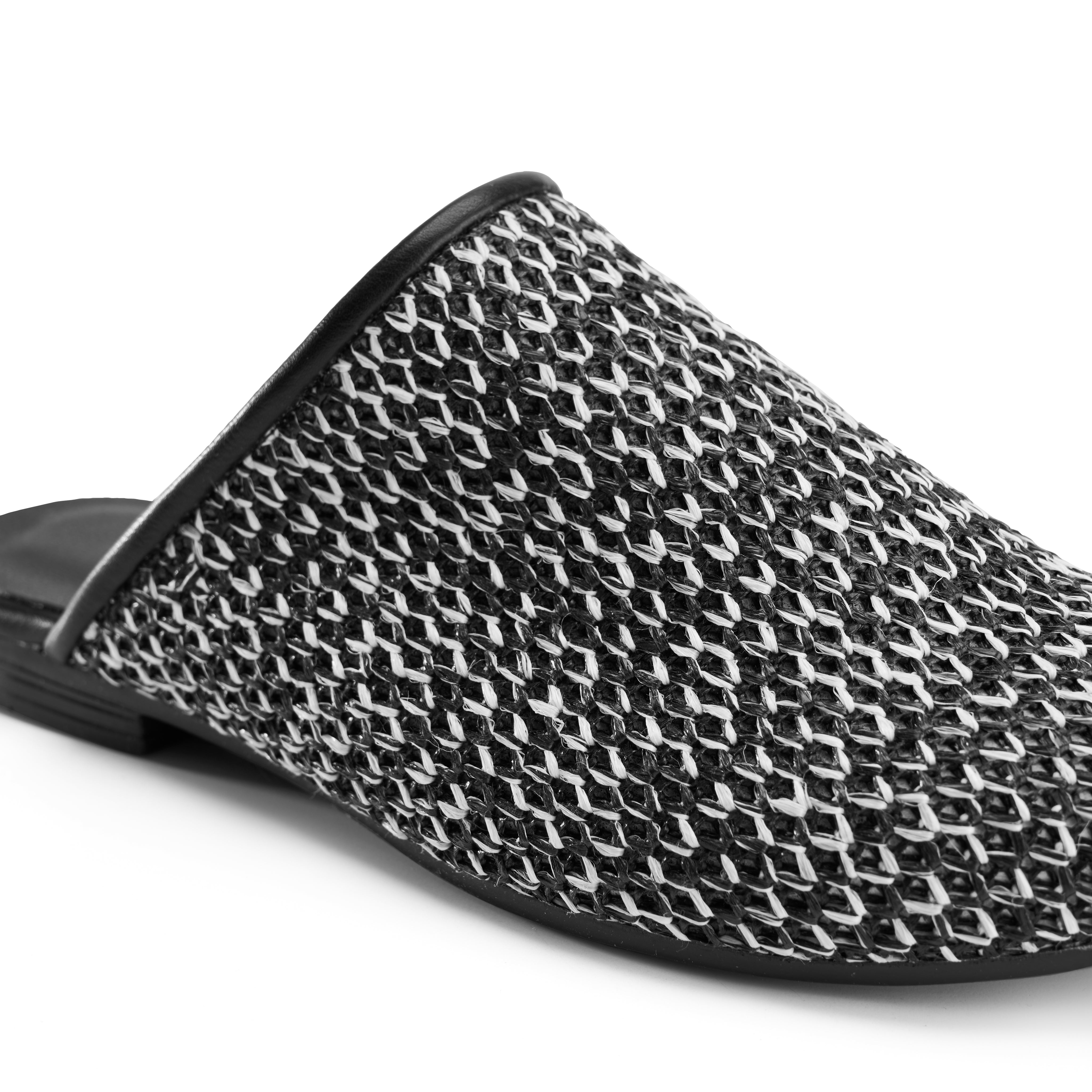 Woven Mule Clogs - Black