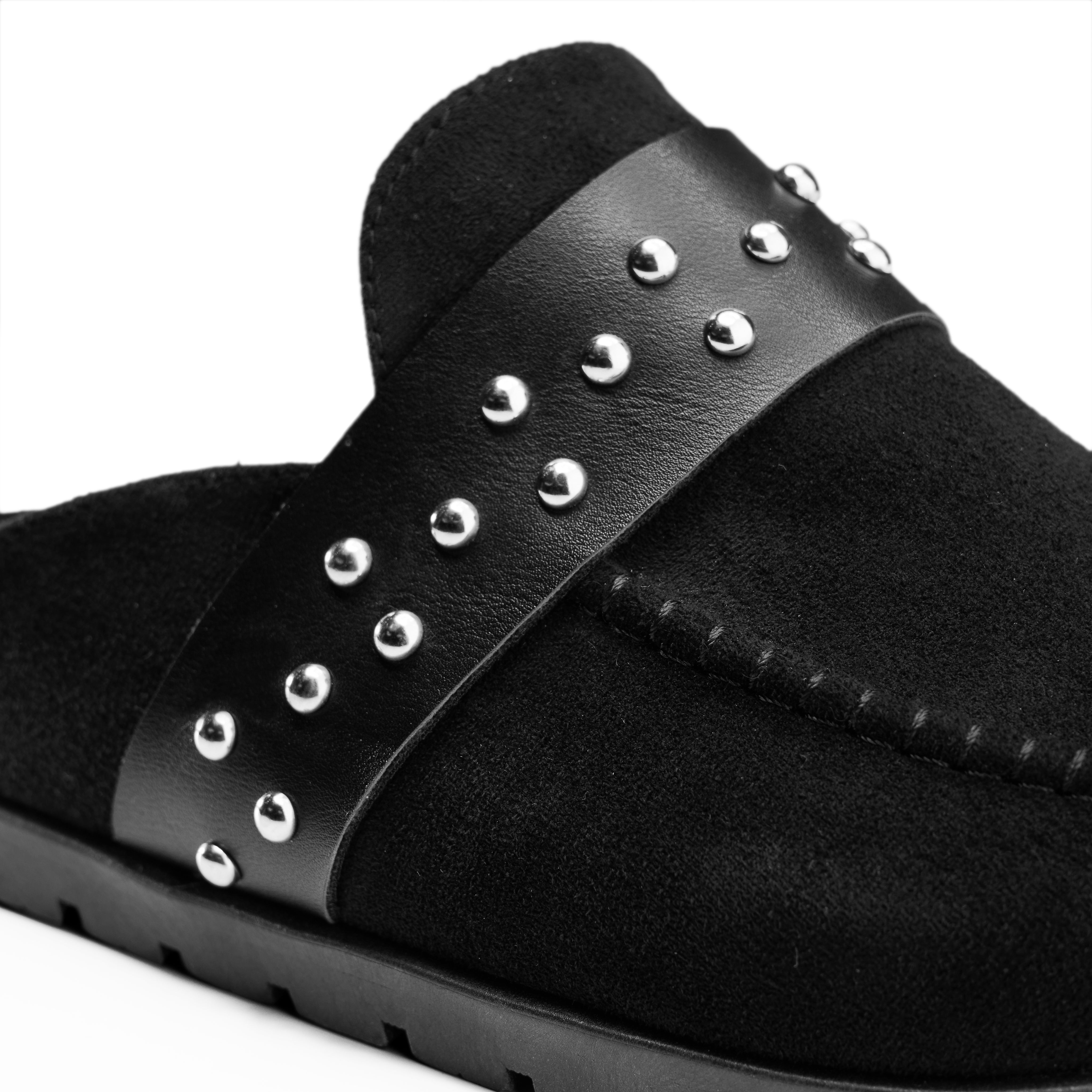 Trail Studded Clog - Black