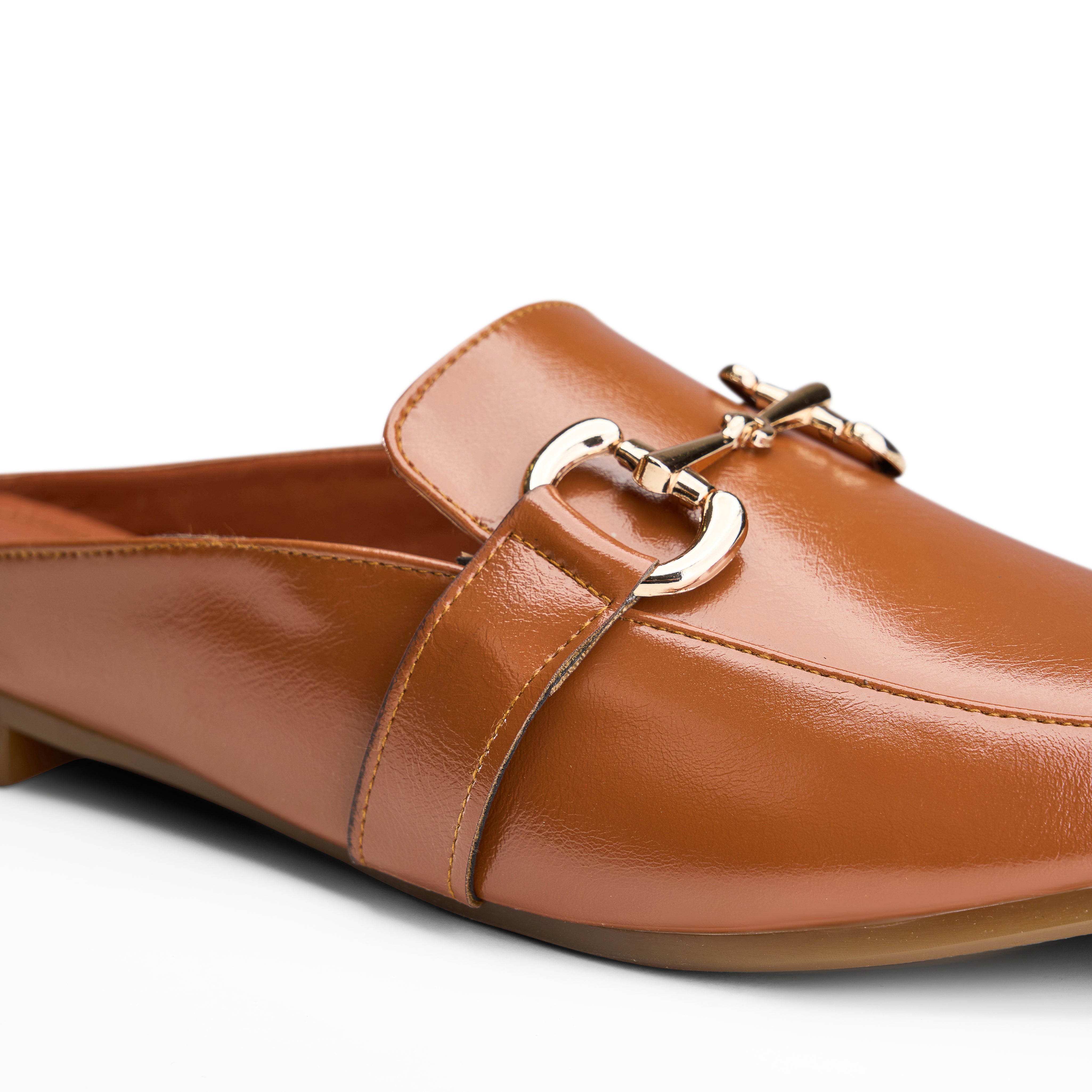 Flat Metal Accent Slide - Havan