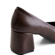 Mid-Heel Pointed Pump - Brown