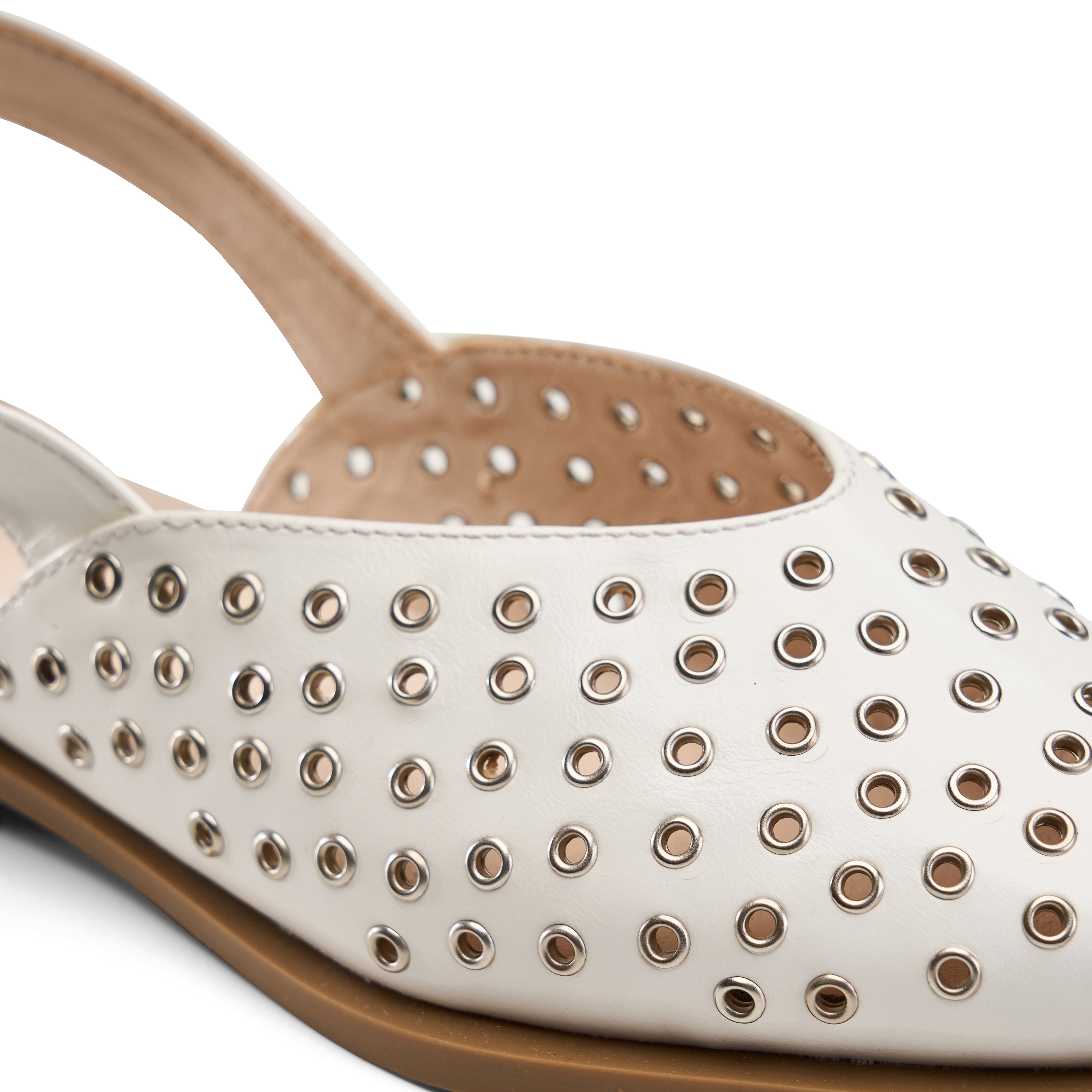 Eyelet-Detail Pointed Slingback Flats - White