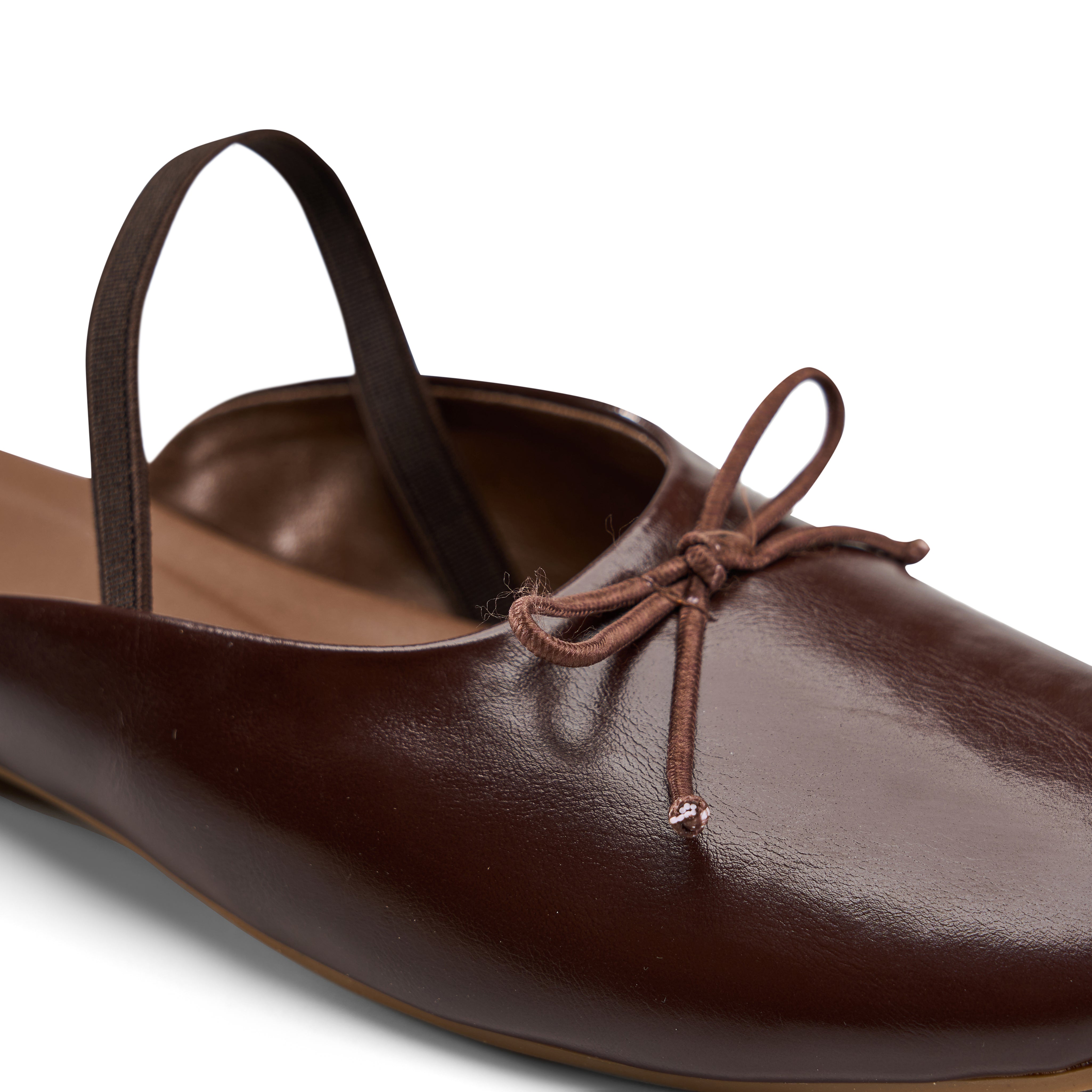 Minimalist Bow-Accent Flat Mules - Brown