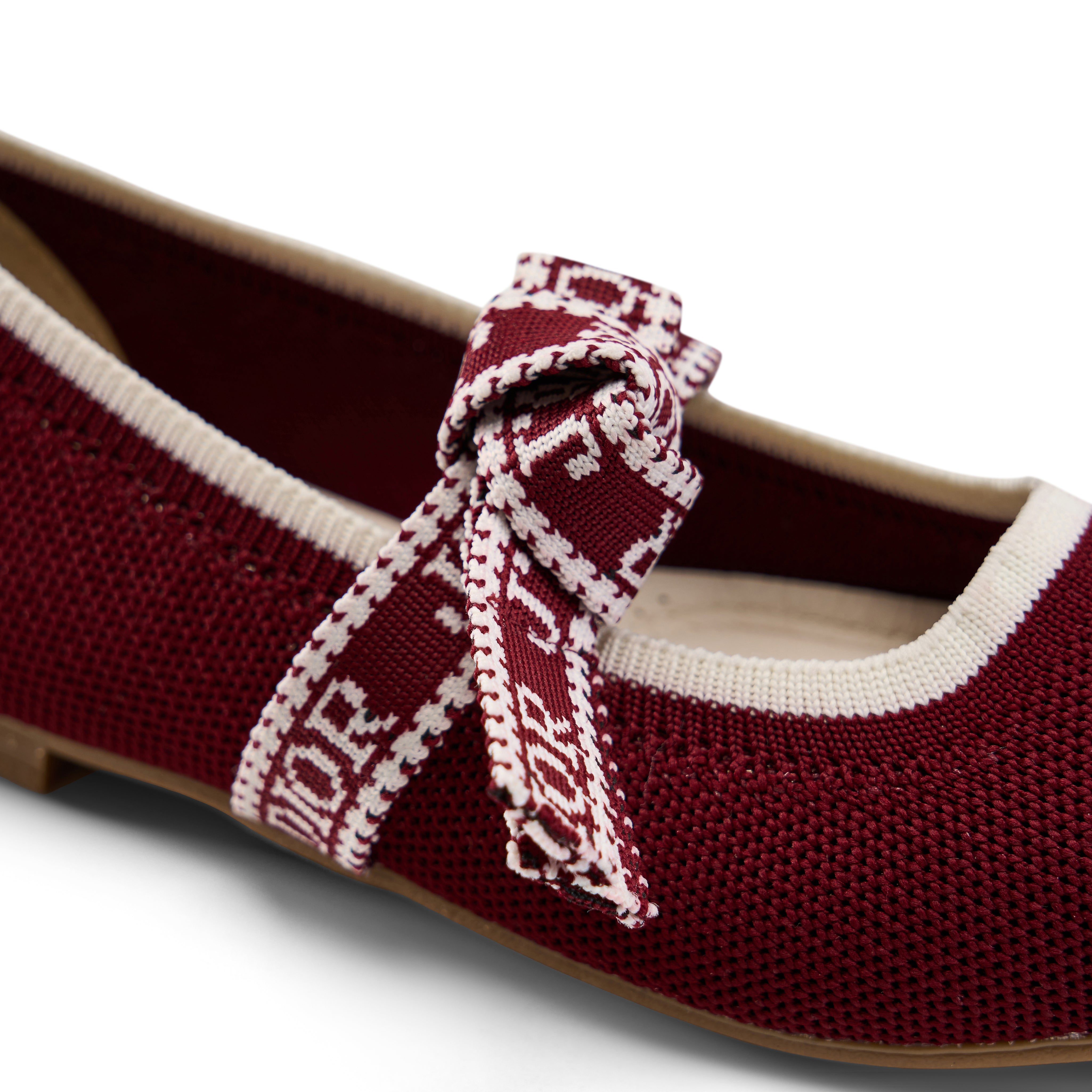 Textured Knit Ballet Flats with Soft Bow - Maroon