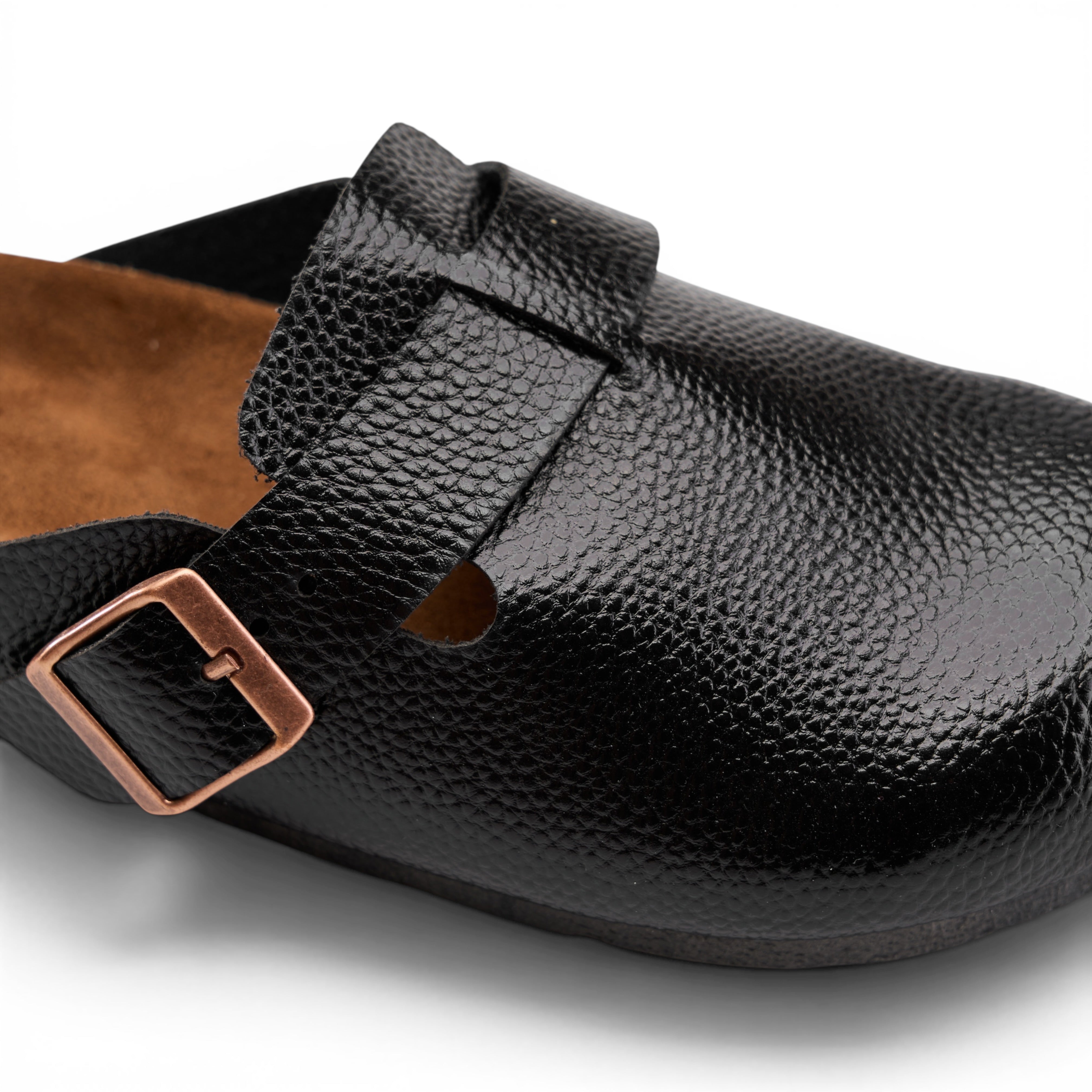 Metallic Pebble-Grain Clogs - Black