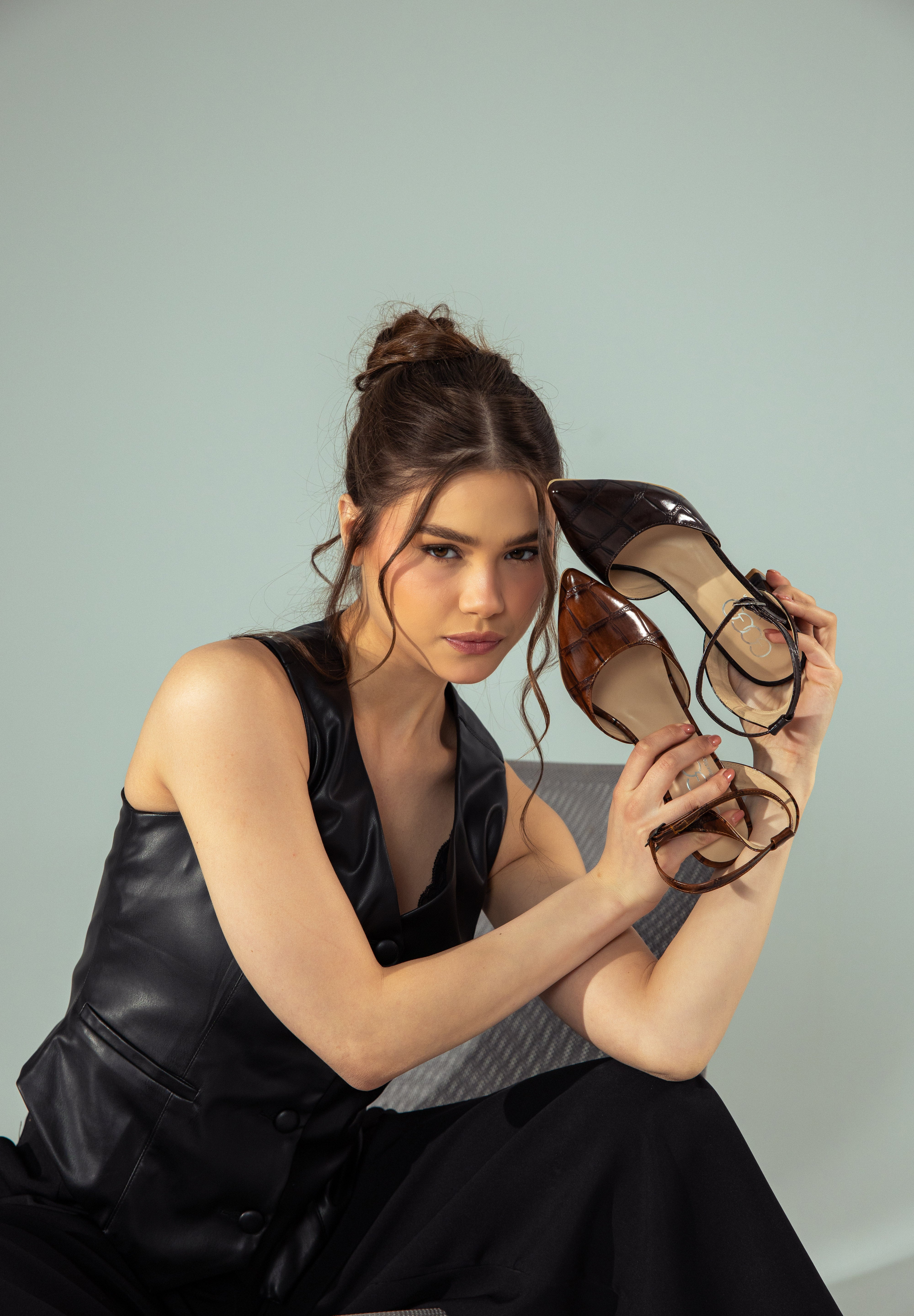 Croc-Effect Pointed Heels - Brown