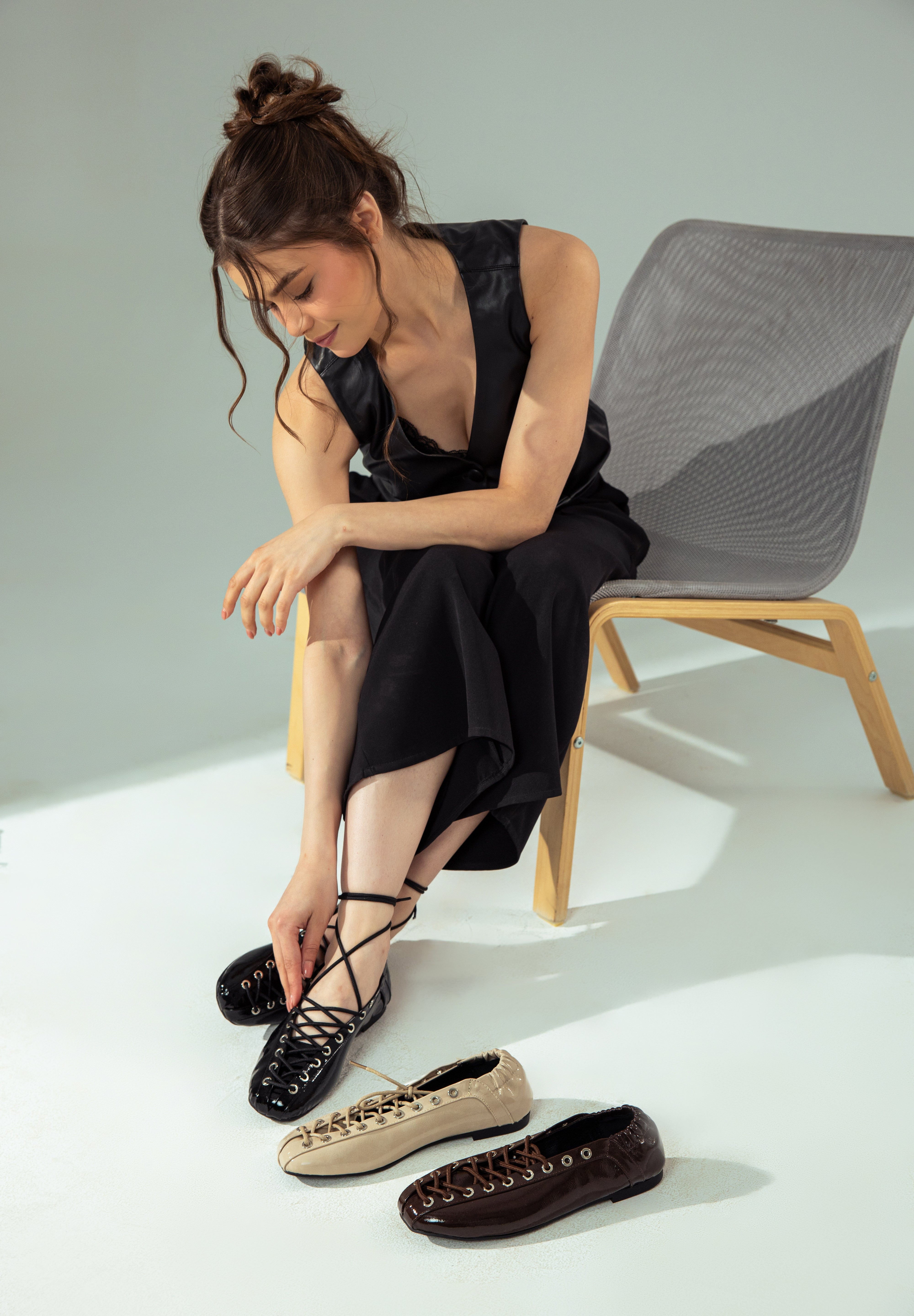 Ghillie Laced Flat Pumps - Brown